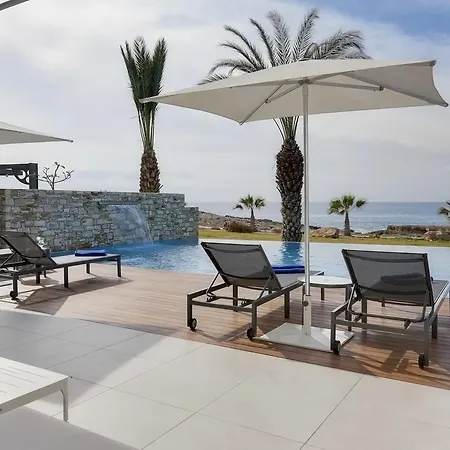 Elegance Beachfront Willa Ajia Napa
