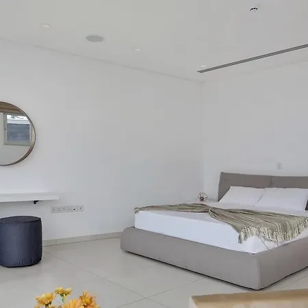 Elegance Beachfront *
