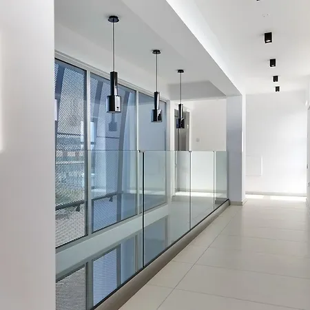 Elegance Beachfront Αγία Νάπα