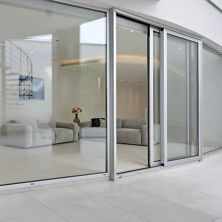 Elegance Beachfront Βίλα Αγία Νάπα