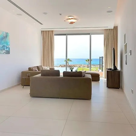 Elegance Beachfront