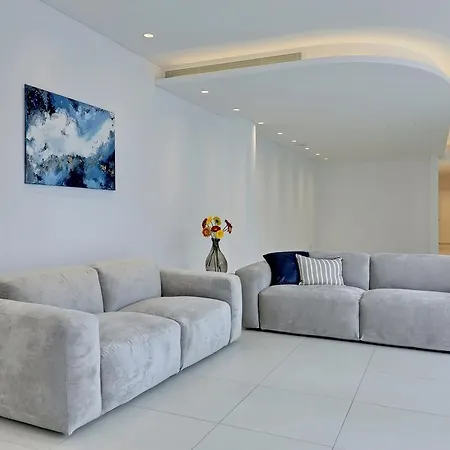 Elegance Beachfront *