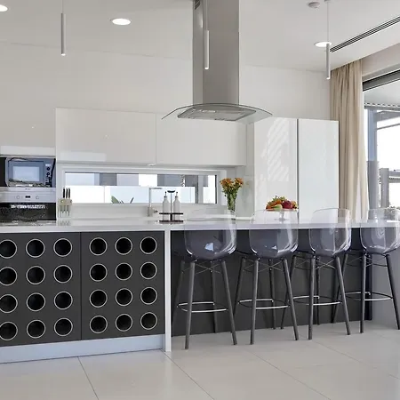 Elegance Beachfront Βίλα Αγία Νάπα